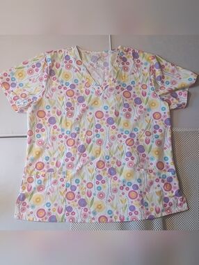 Divine Stretch by JDM Women's Size 2X Scrub Top Short Sleeve Spring Floral
